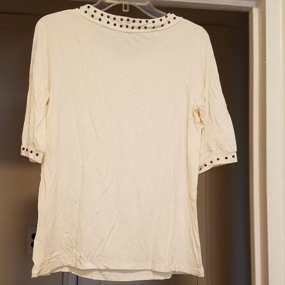 Top - Picture 2 of 2